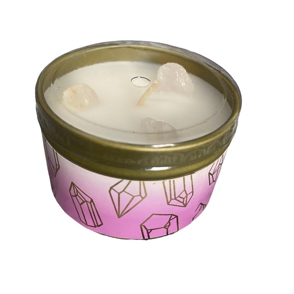 New! Any 2/$18! Foundry Amber Crystal  & Citron Scented Candle - Picture 4 of 7